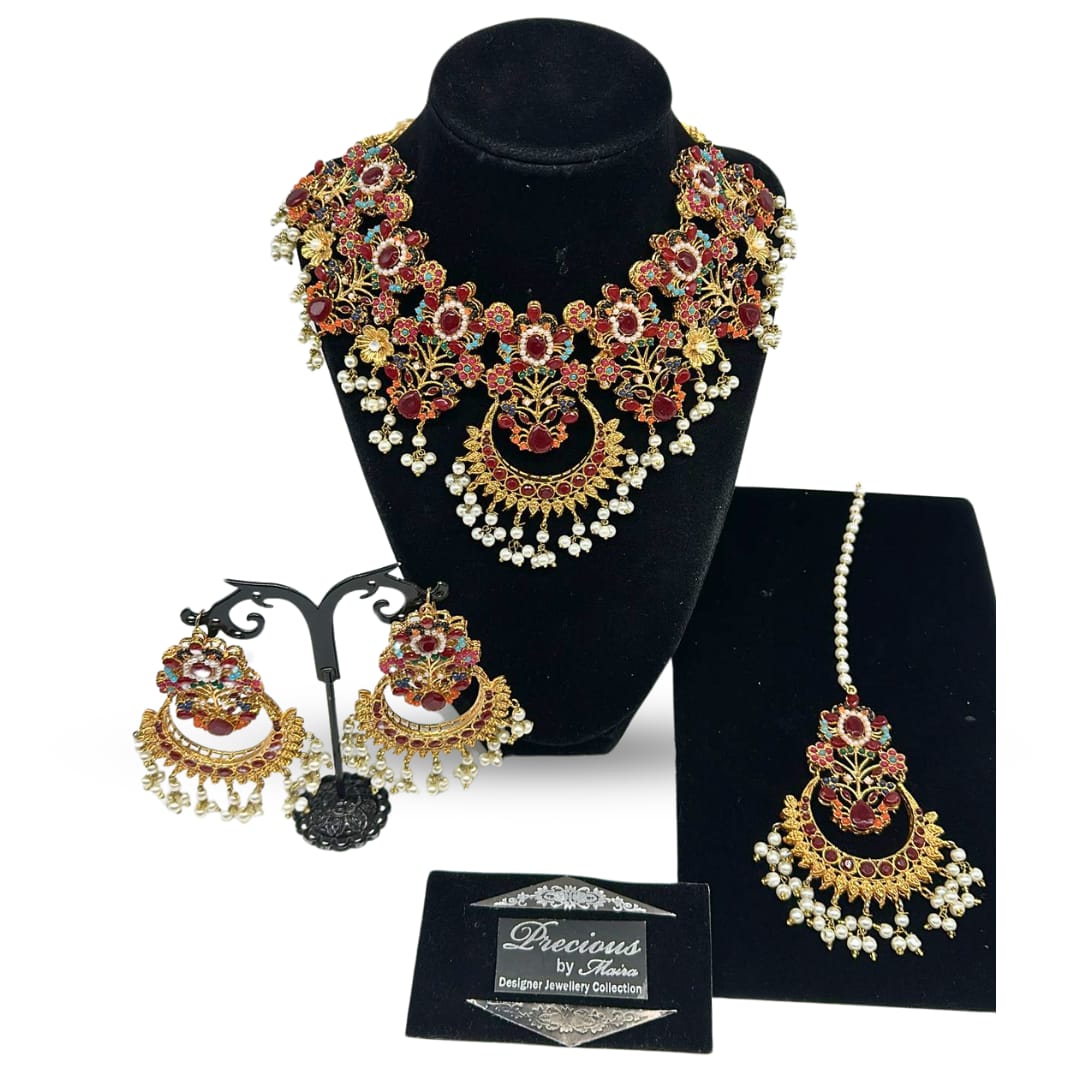 Chandbali inspired multi set with pearls finish