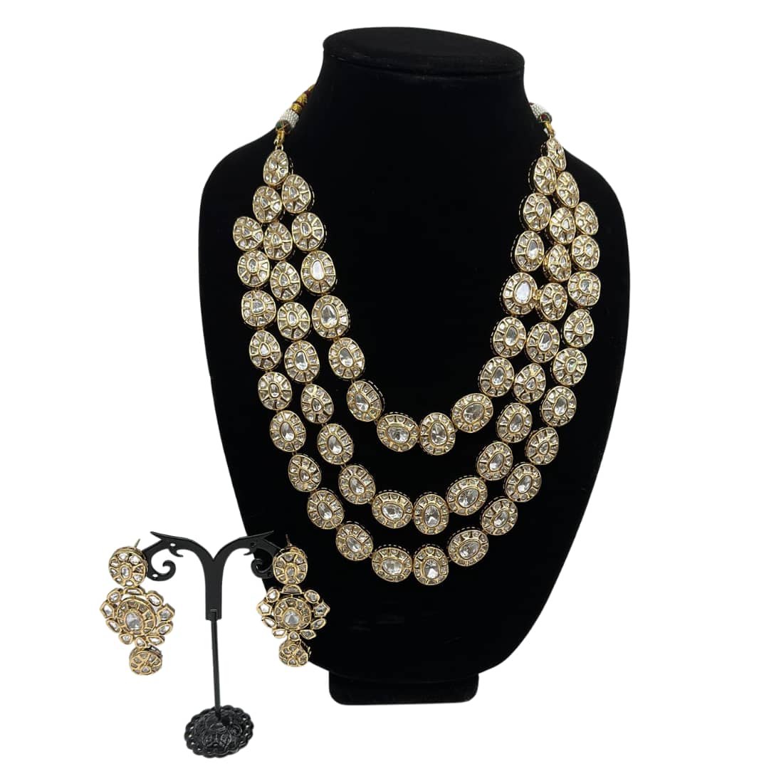 Three layered uncut kundan neutral Mala set.