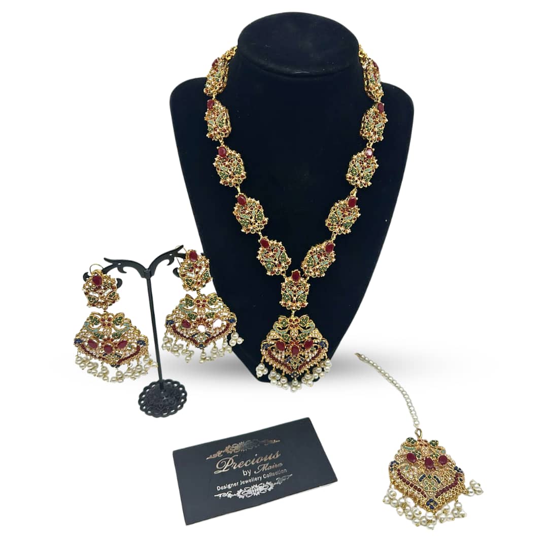 Nauratan set with main ruby stones